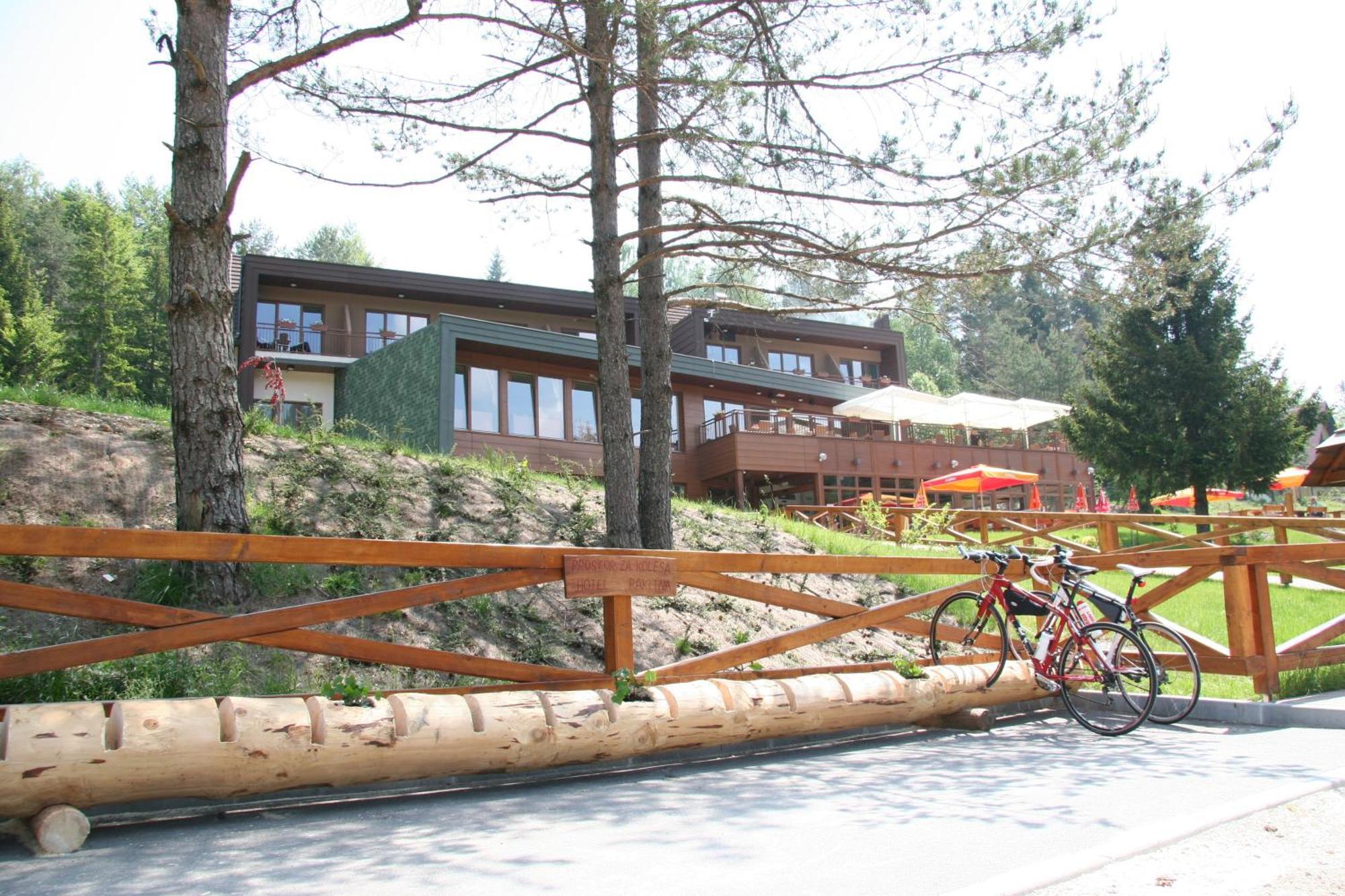Hotel Rakitna Exterior photo